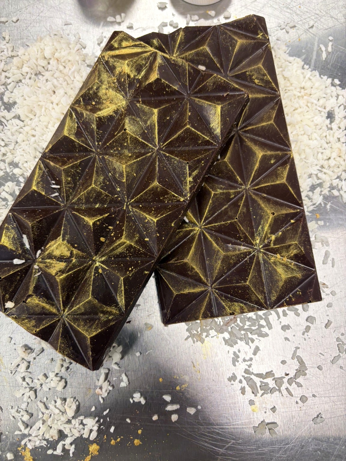 Geometric chocolate tablets with gold dust